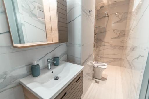 Hidden Paradise Apartment คอสทาวน์ ภายนอก รูปภาพ