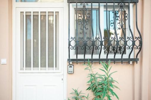 Hidden Paradise Apartment คอสทาวน์ ภายนอก รูปภาพ