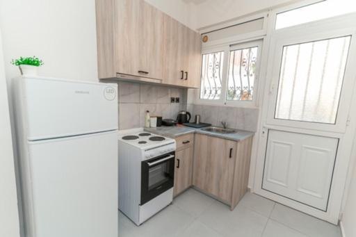 Hidden Paradise Apartment คอสทาวน์ ภายนอก รูปภาพ
