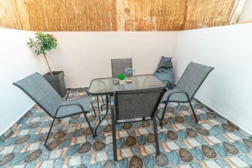 Hidden Paradise Apartment คอสทาวน์ ภายนอก รูปภาพ